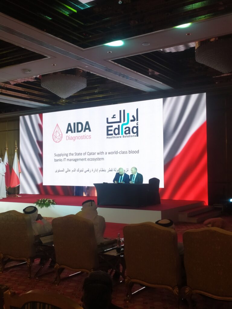 Prezentacja startupu AIDA podczas spotkania w Katarze